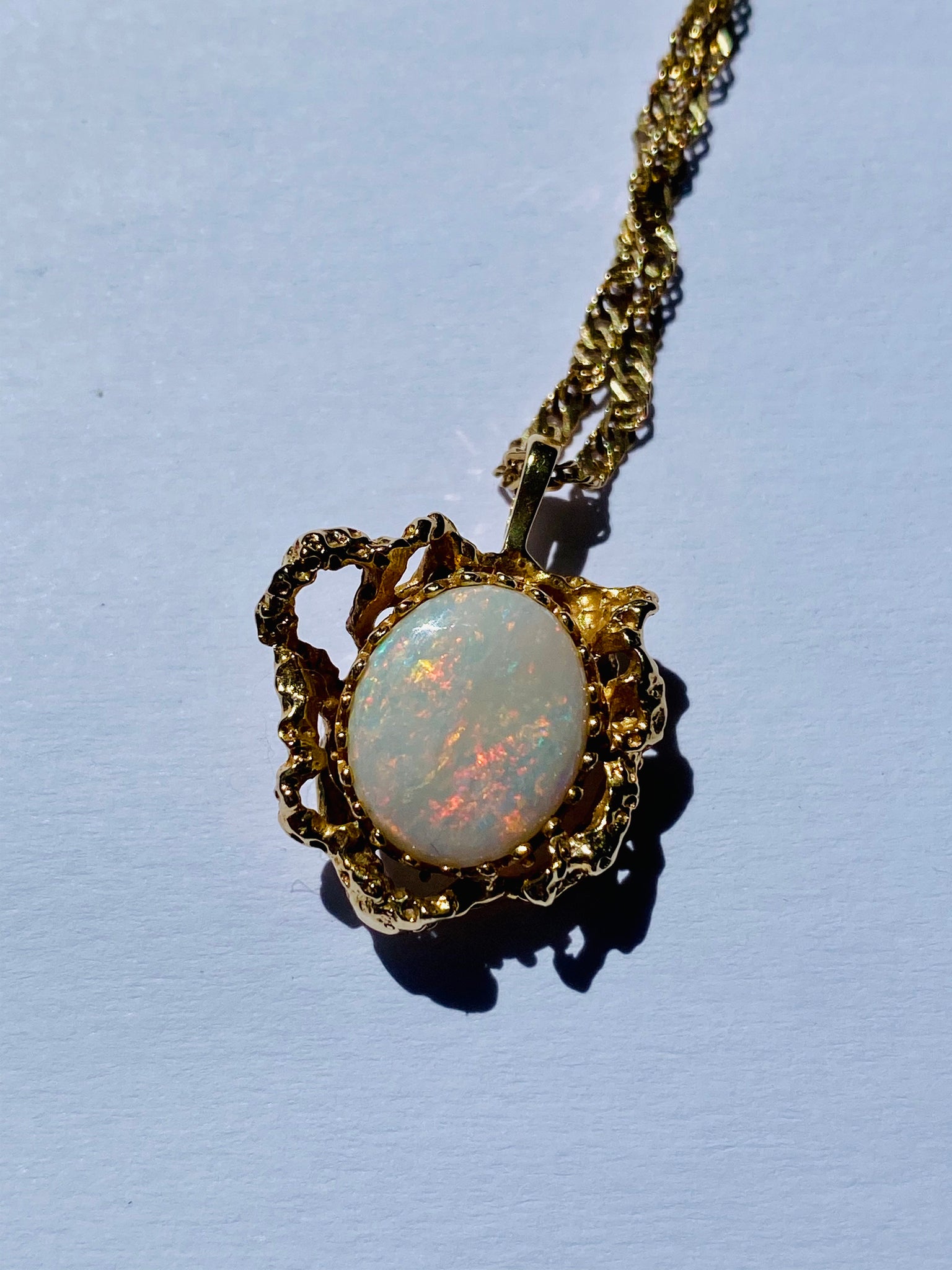 Buy Black Opal Pendant and Chain Necklace 18K Yellow Gold Online | Arnold  Jewelers